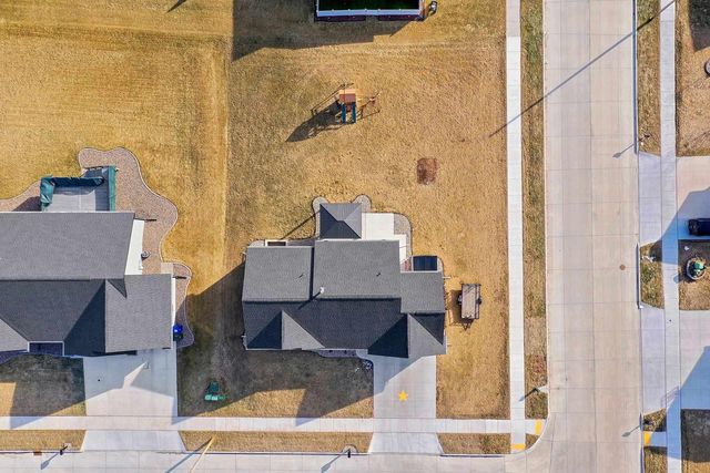 2301 CAMPFIRE COURT, Kaukauna, WI 54130