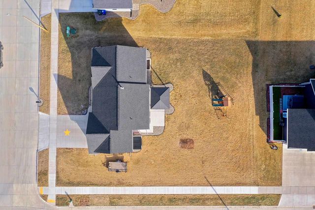 2301 CAMPFIRE COURT, Kaukauna, WI 54130