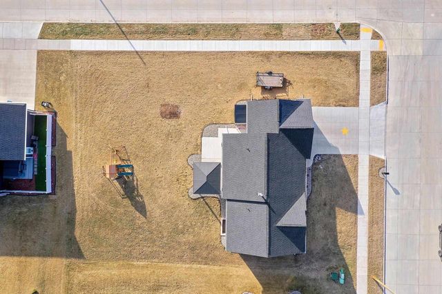 2301 CAMPFIRE COURT, Kaukauna, WI 54130