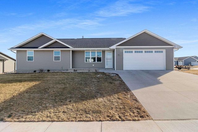 2301 CAMPFIRE COURT, Kaukauna, WI 54130