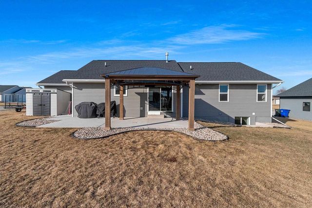 2301 CAMPFIRE COURT, Kaukauna, WI 54130