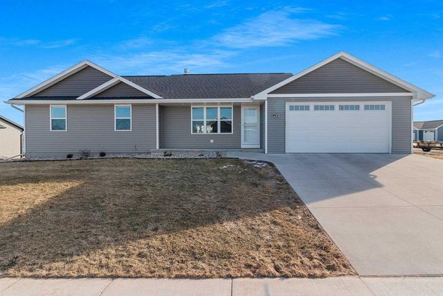 2301 CAMPFIRE COURT, Kaukauna, WI 54130