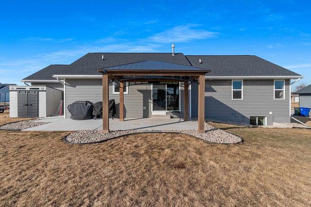 2301 CAMPFIRE COURT, Kaukauna, WI 54130