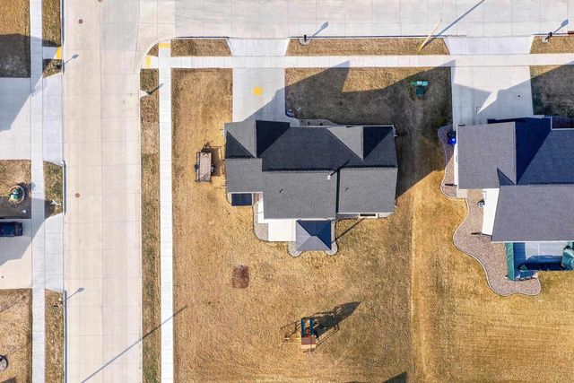 2301 CAMPFIRE COURT, Kaukauna, WI 54130