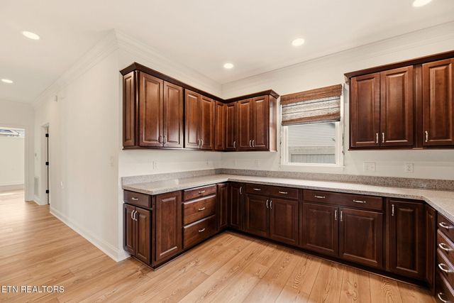 100 Dancer Lane, Oak Ridge, TN 37830