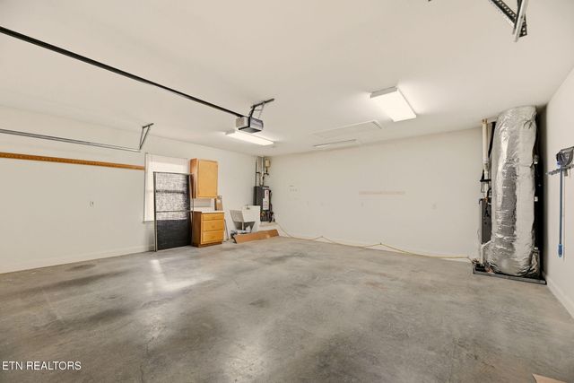 100 Dancer Lane, Oak Ridge, TN 37830