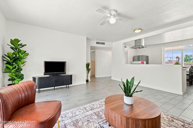 8261 E Kenyon Drive, Tucson, AZ 85710