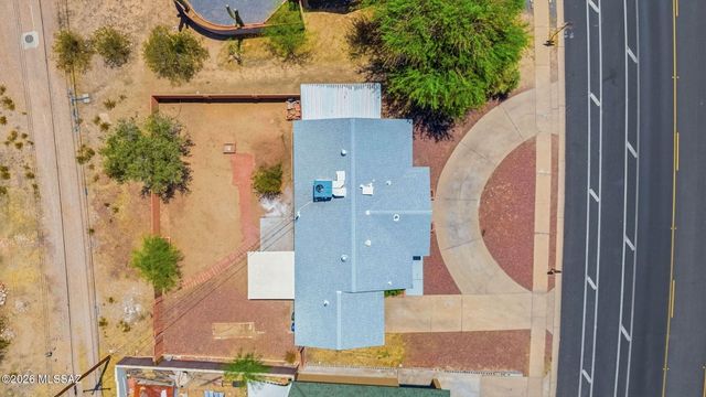 8261 E Kenyon Drive, Tucson, AZ 85710