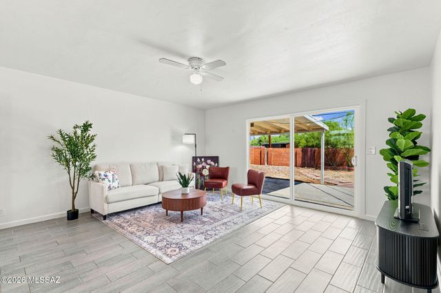 8261 E Kenyon Drive, Tucson, AZ 85710