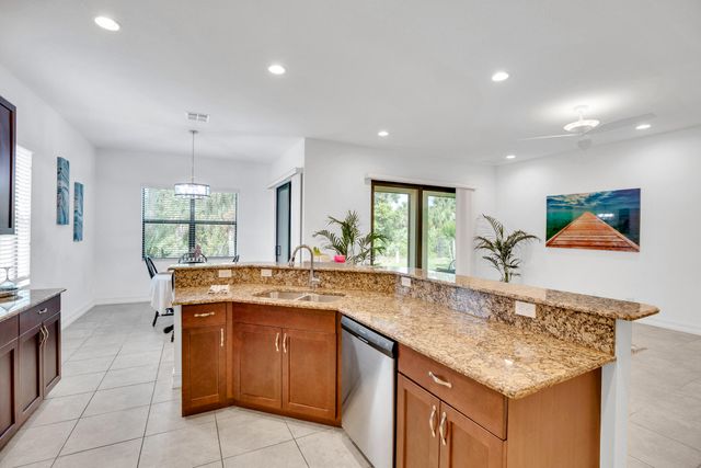 5585 40th Avenue, Vero Beach, FL 32967