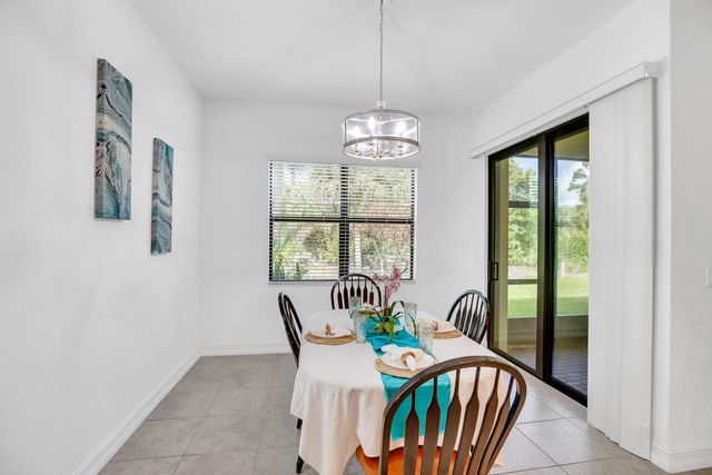 5585 40th Avenue, Vero Beach, FL 32967