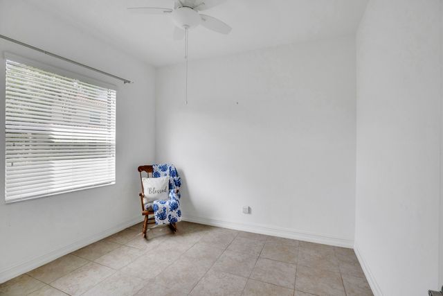 5585 40th Avenue, Vero Beach, FL 32967