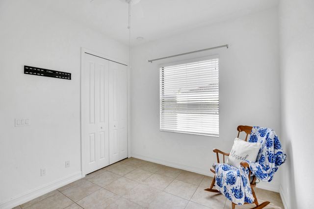 5585 40th Avenue, Vero Beach, FL 32967