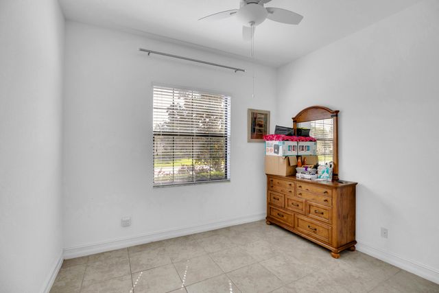 5585 40th Avenue, Vero Beach, FL 32967