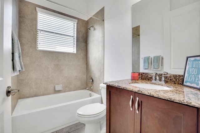 5585 40th Avenue, Vero Beach, FL 32967