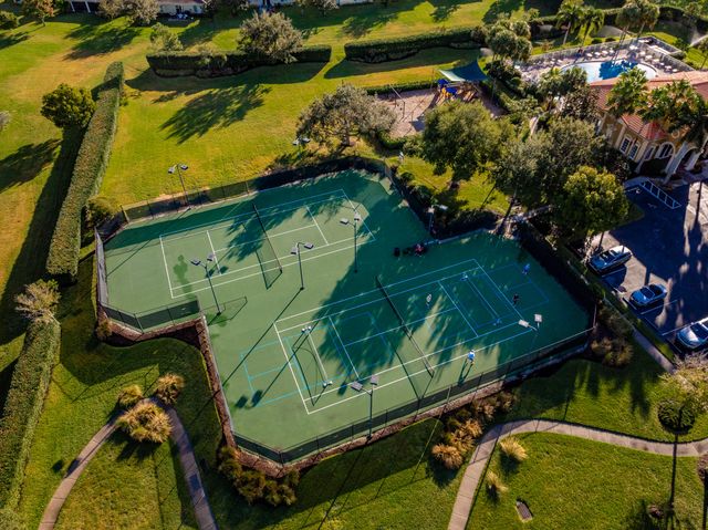 5585 40th Avenue, Vero Beach, FL 32967