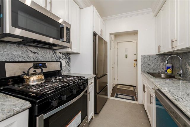 37-21 80th Street 4-H, Jackson Heights, NY 11372