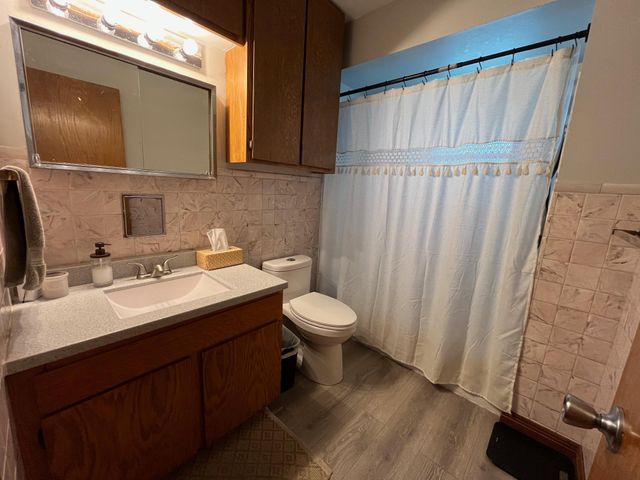 520 E 5th Street, Litchfield, MN 55355