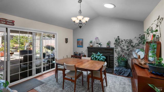 424 Holly St, Vallejo, CA 94589
