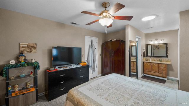 424 Holly St, Vallejo, CA 94589