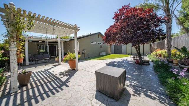 424 Holly St, Vallejo, CA 94589