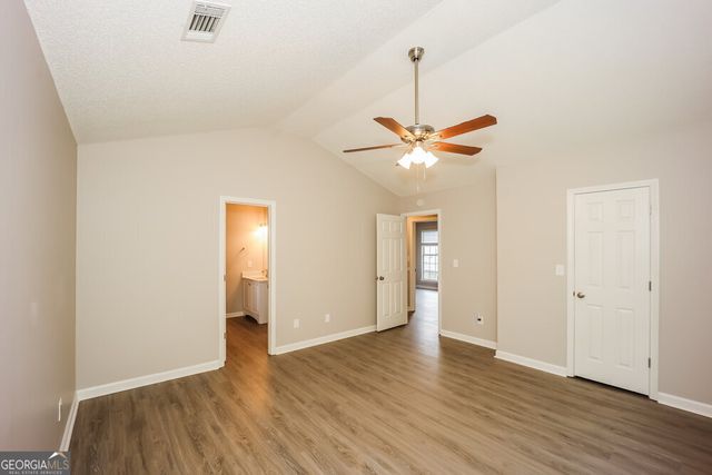 5651 Eagles Feather Lane, Riverdale, GA 30274