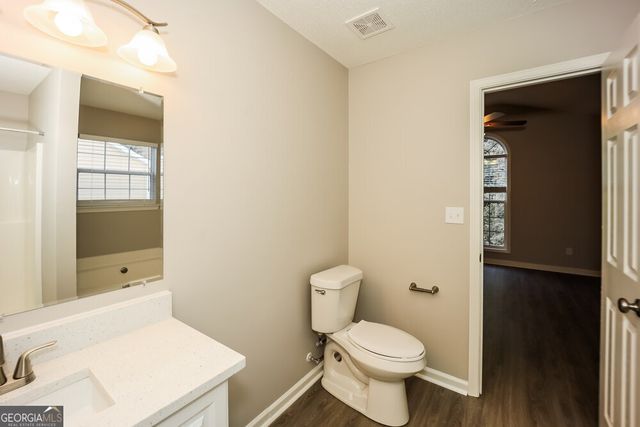 5651 Eagles Feather Lane, Riverdale, GA 30274