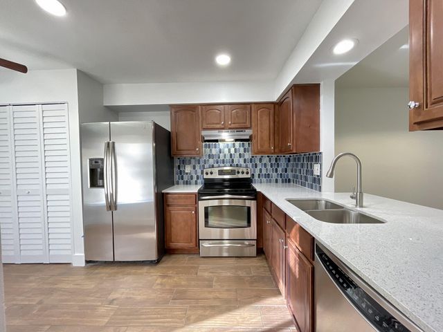 3948 NW 77TH Avenue 3948, Davie, FL 33024