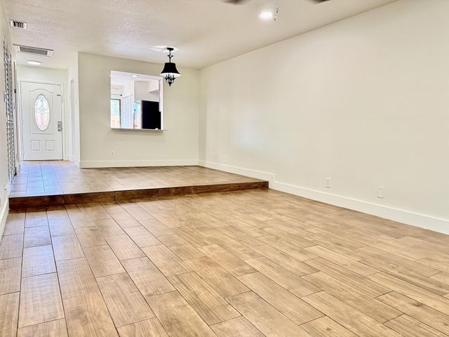 3948 NW 77TH Avenue 3948, Davie, FL 33024