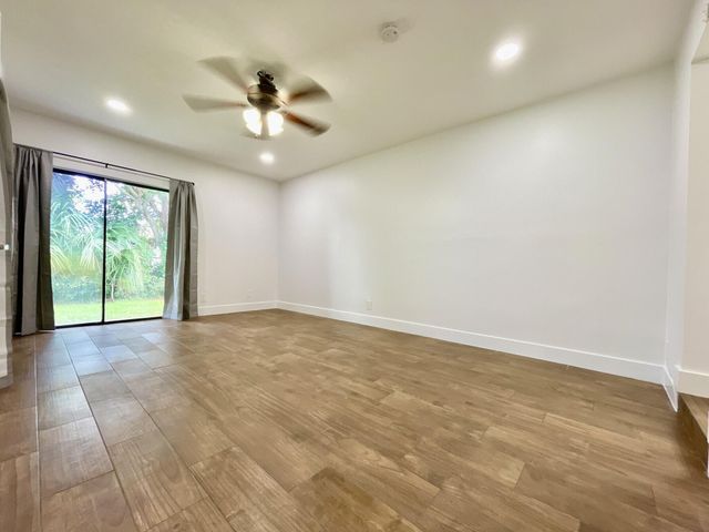 3948 NW 77TH Avenue 3948, Davie, FL 33024