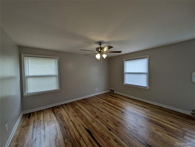 15329 Vaughan Street, Detroit, MI 48223