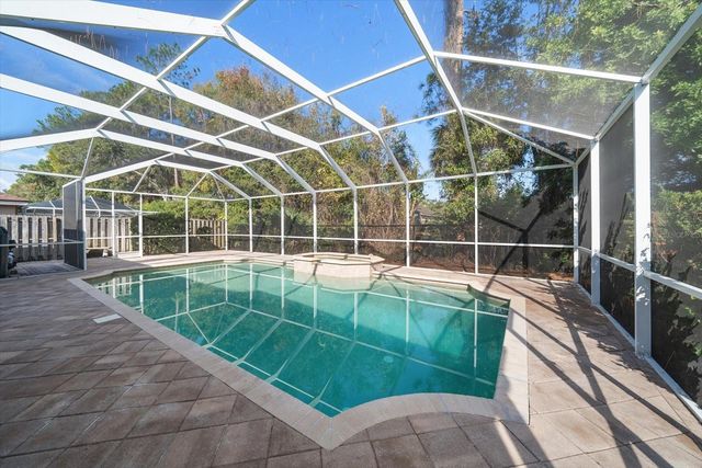 10539 WEYBRIDGE DRIVE, Tampa, FL 33626