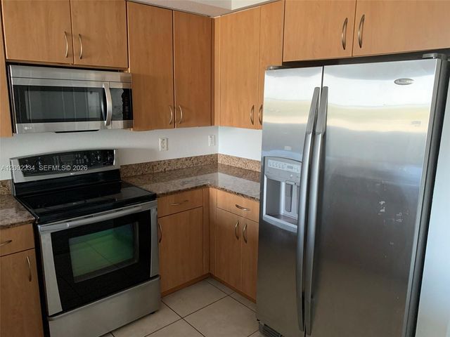 1830 Radius Dr 407, Hollywood, FL 33020