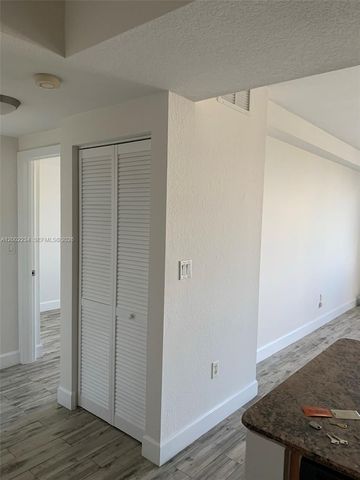 1830 Radius Dr 407, Hollywood, FL 33020