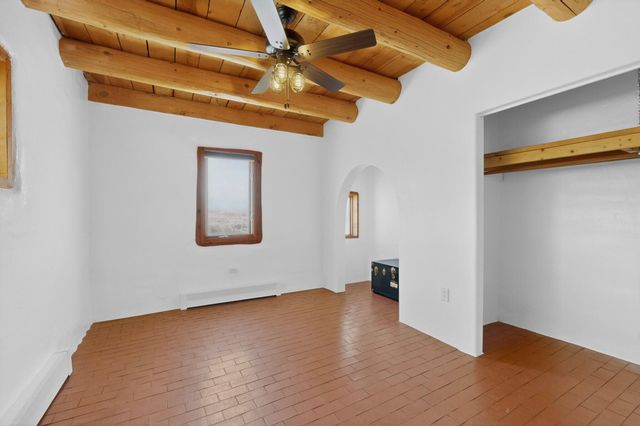 300 Chimaja Road, Corrales, NM 87048