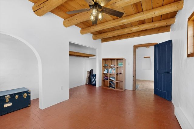 300 Chimaja Road, Corrales, NM 87048