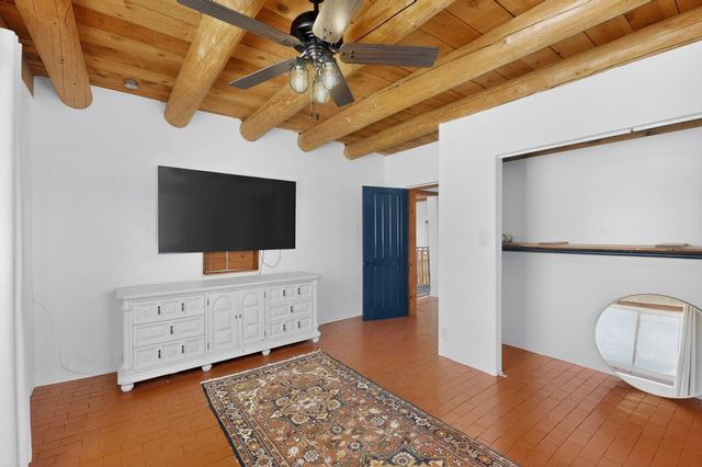 300 Chimaja Road, Corrales, NM 87048
