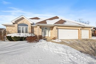 8614 Bangor Drive, Tinley Park, IL 60487