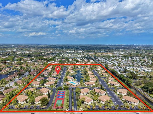 331 Knotty Pine Circle D-2, Greenacres, FL 33463