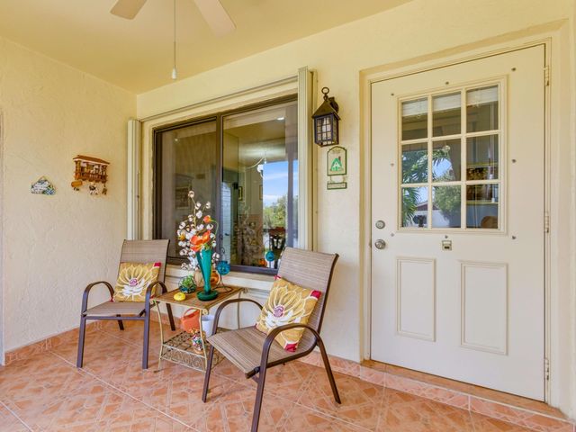 331 Knotty Pine Circle D-2, Greenacres, FL 33463