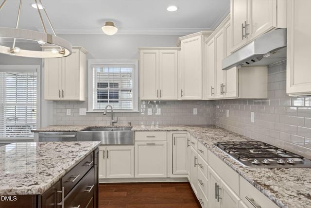 556 Crimson Oak Lane, Fuquay Varina, NC 27526