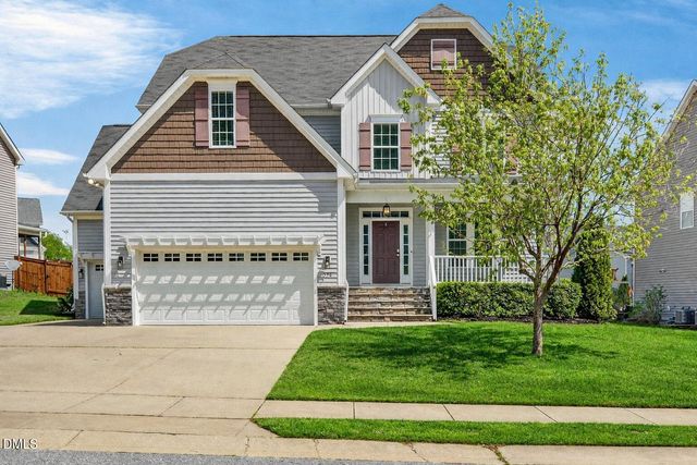 556 Crimson Oak Lane, Fuquay Varina, NC 27526