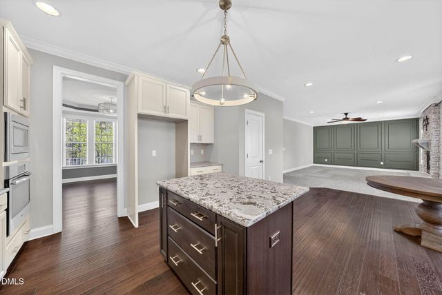 556 Crimson Oak Lane, Fuquay Varina, NC 27526