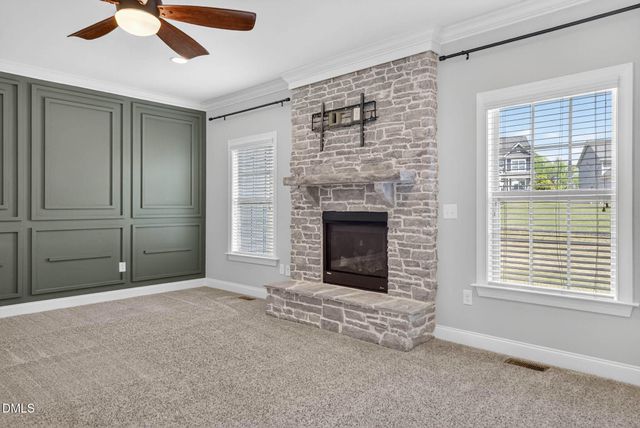 556 Crimson Oak Lane, Fuquay Varina, NC 27526