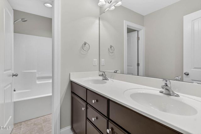 556 Crimson Oak Lane, Fuquay Varina, NC 27526