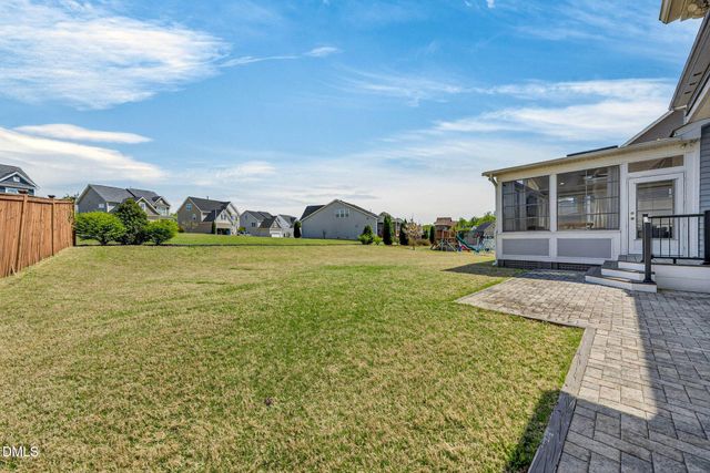 556 Crimson Oak Lane, Fuquay Varina, NC 27526