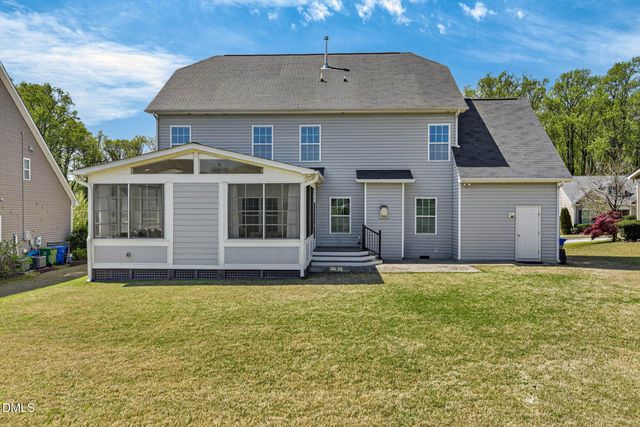 556 Crimson Oak Lane, Fuquay Varina, NC 27526