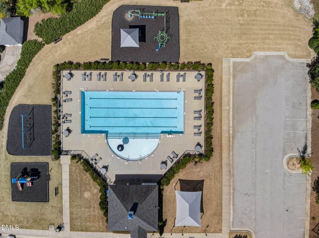 556 Crimson Oak Lane, Fuquay Varina, NC 27526