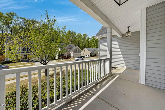 556 Crimson Oak Lane, Fuquay Varina, NC 27526