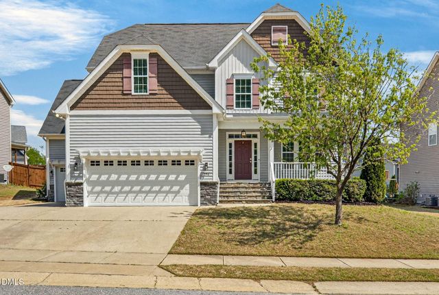 556 Crimson Oak Lane, Fuquay Varina, NC 27526